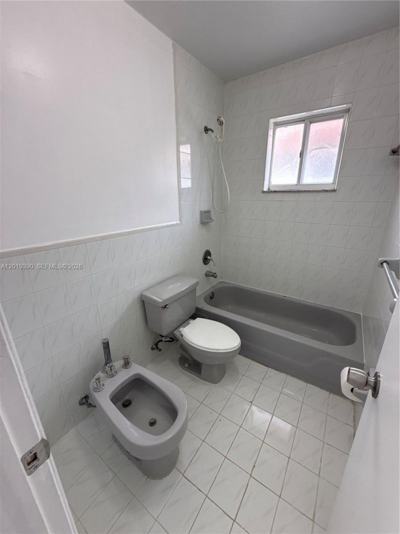 10101 W Okeechobee Rd , Unit 9202, Hialeah Gardens, FL 33016 Photo