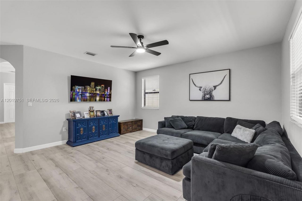 633 SE 35th Ter, Homestead, FL 33033 Photo