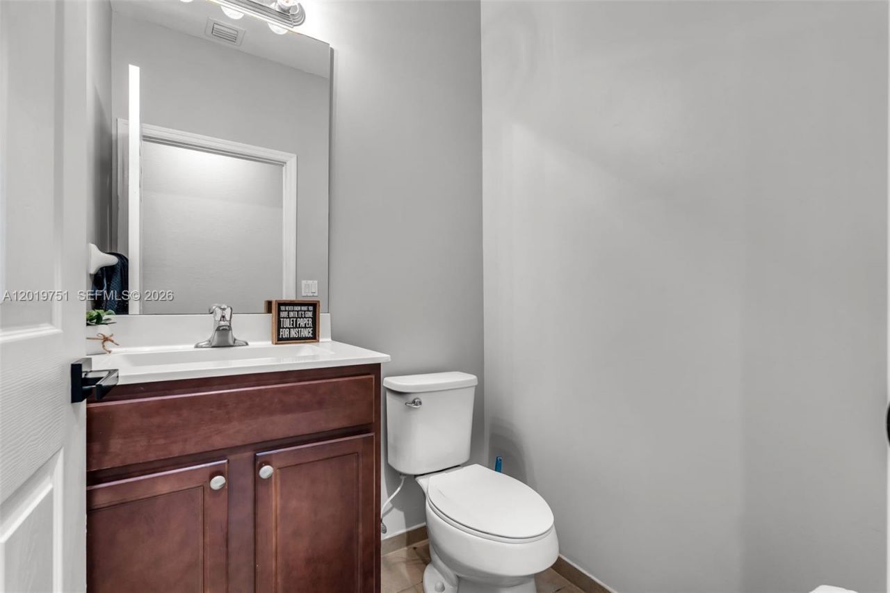 633 SE 35th Ter, Homestead, FL 33033 Photo