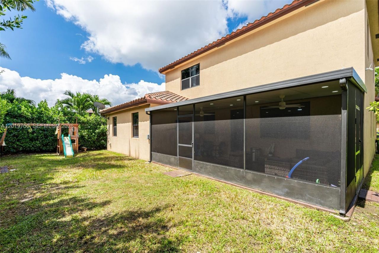 633 SE 35th Ter, Homestead, FL 33033 Photo