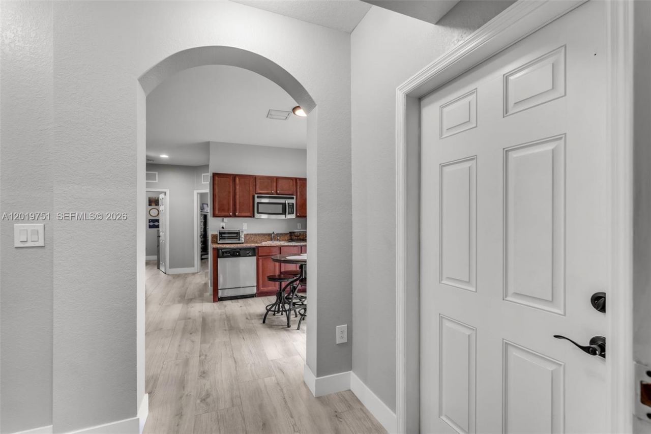 633 SE 35th Ter, Homestead, FL 33033 Photo