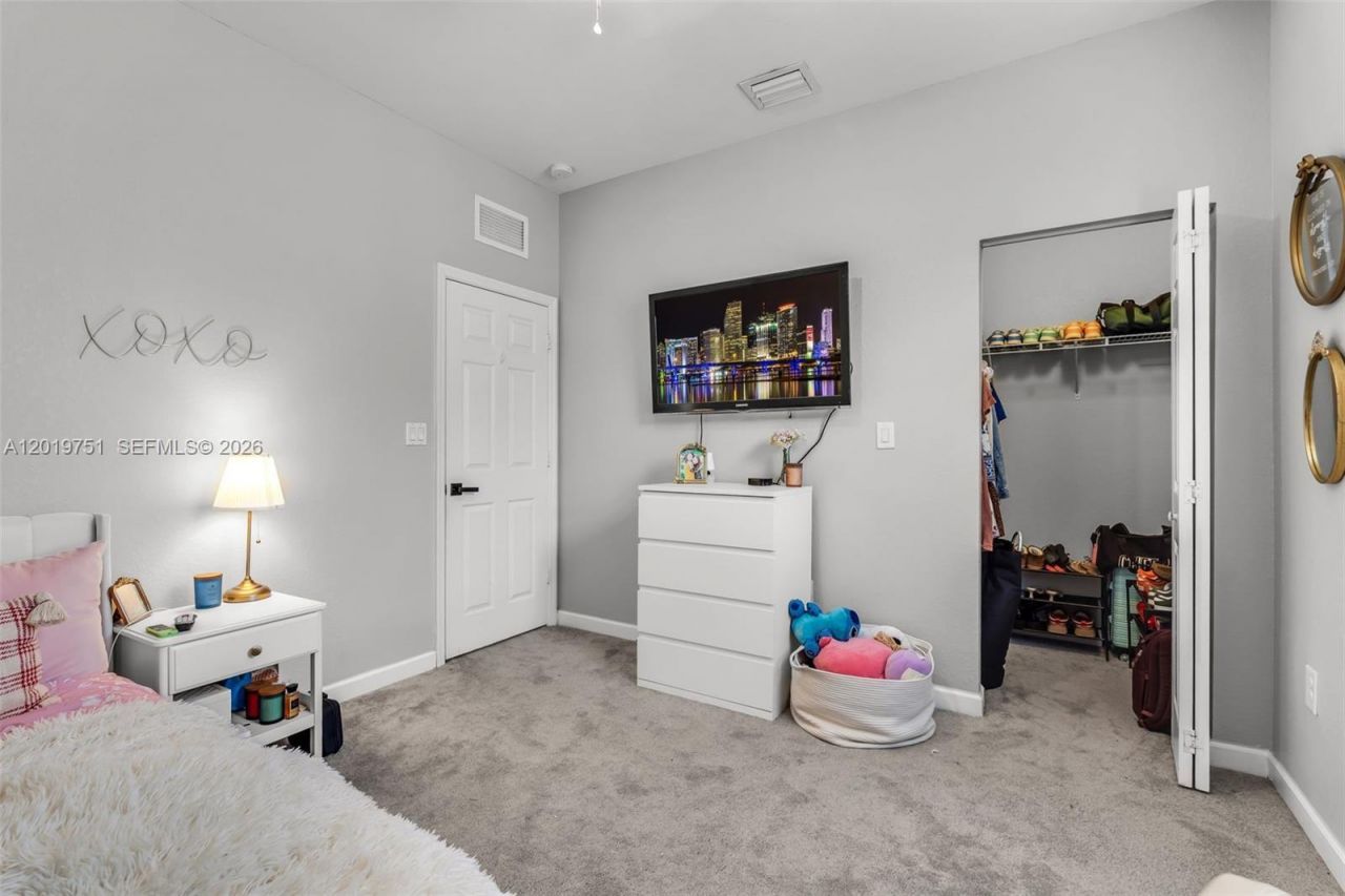 633 SE 35th Ter, Homestead, FL 33033 Photo