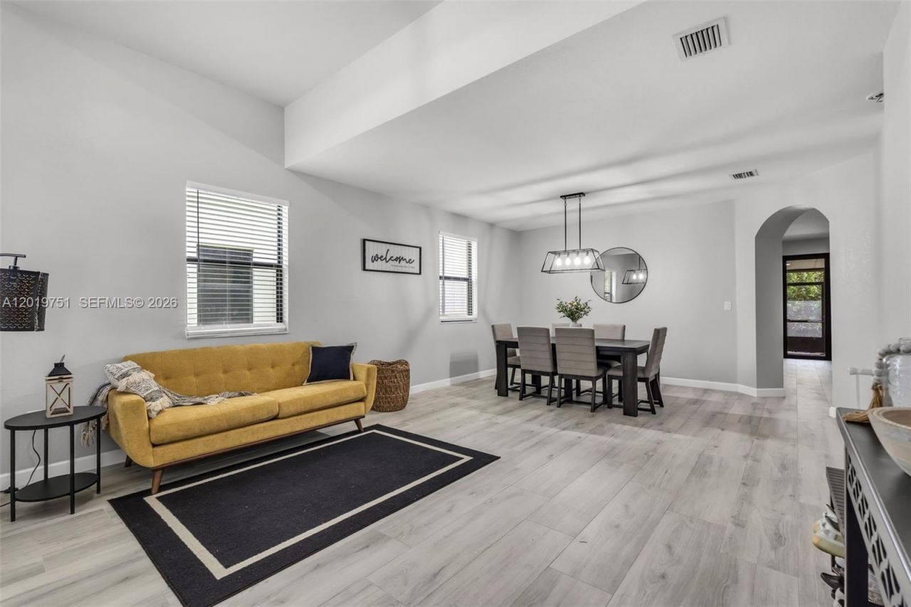 633 SE 35th Ter, Homestead, FL 33033 Photo
