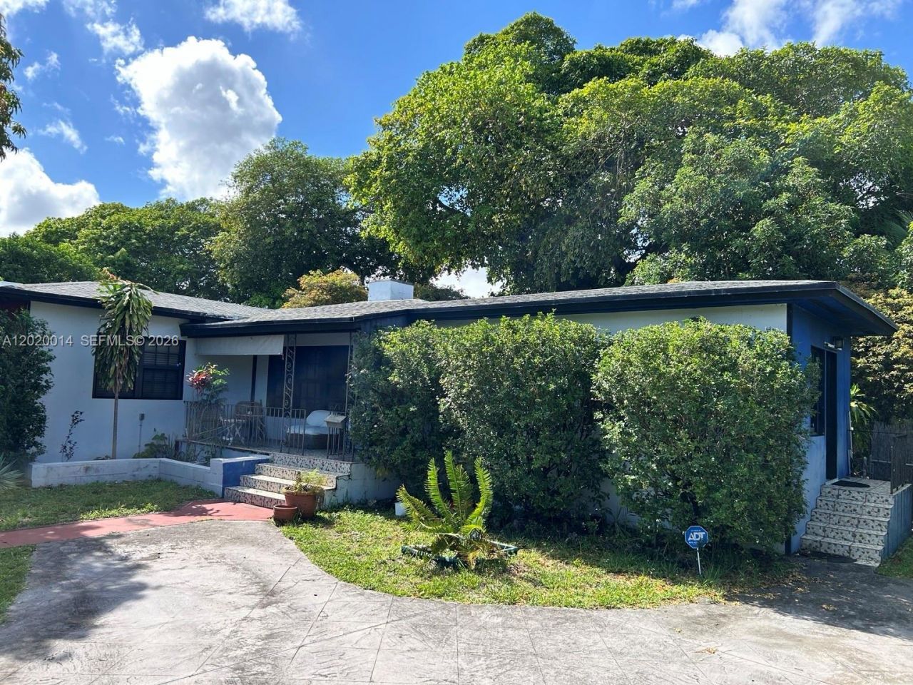 535 NE 129th St, North Miami, FL 33161 Main Photo
