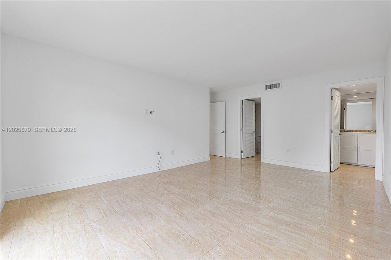 1600 S Bayshore Ln , Unit 6A, Miami, FL 33133 Photo