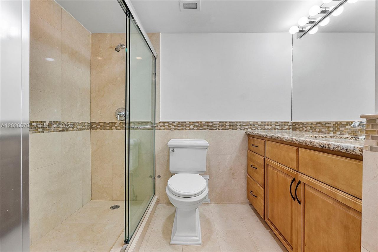 1600 S Bayshore Ln , Unit 6A, Miami, FL 33133 Photo