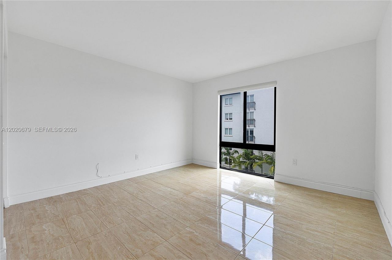 1600 S Bayshore Ln , Unit 6A, Miami, FL 33133 Photo