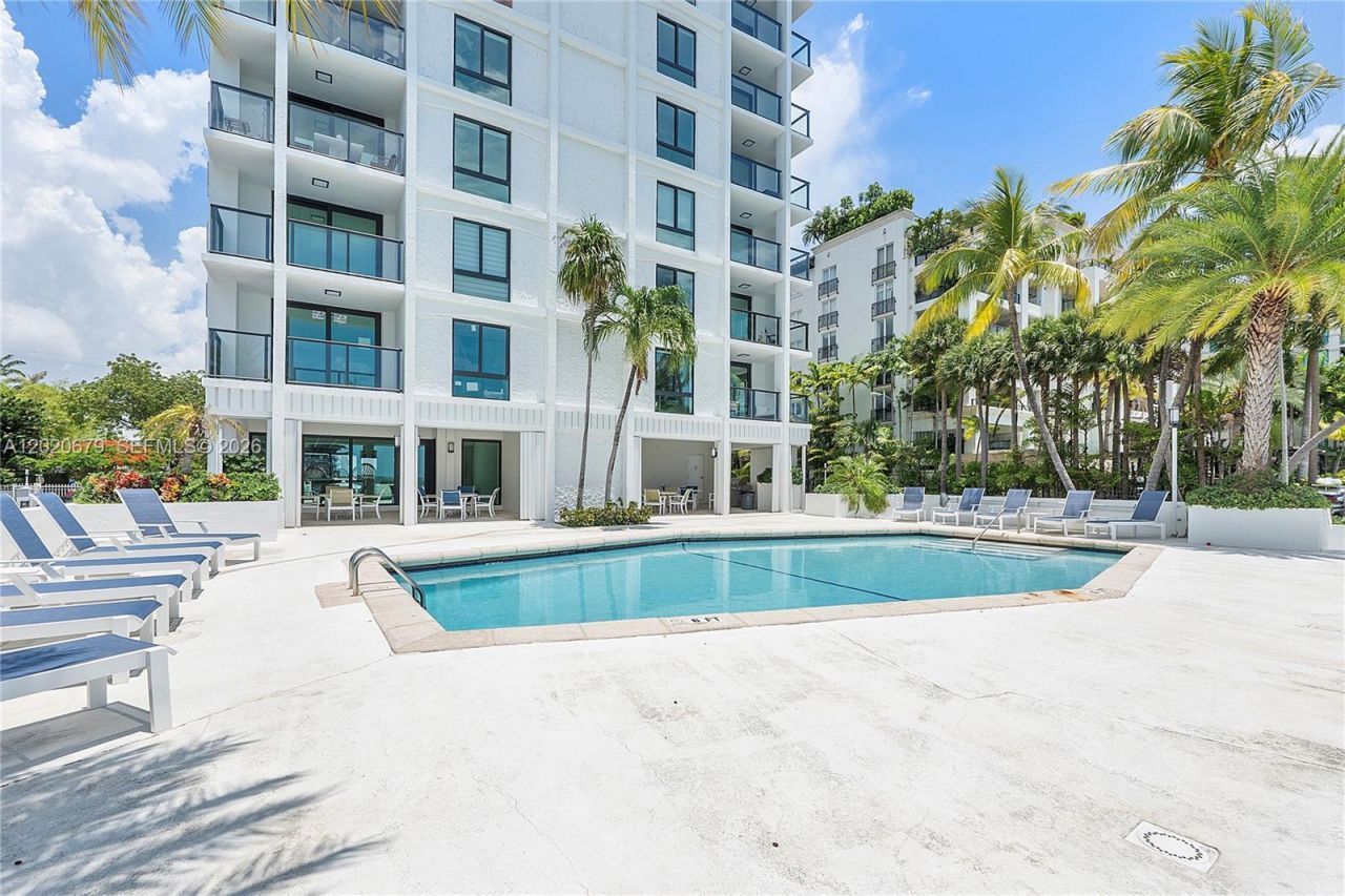 1600 S Bayshore Ln , Unit 6A, Miami, FL 33133 Photo