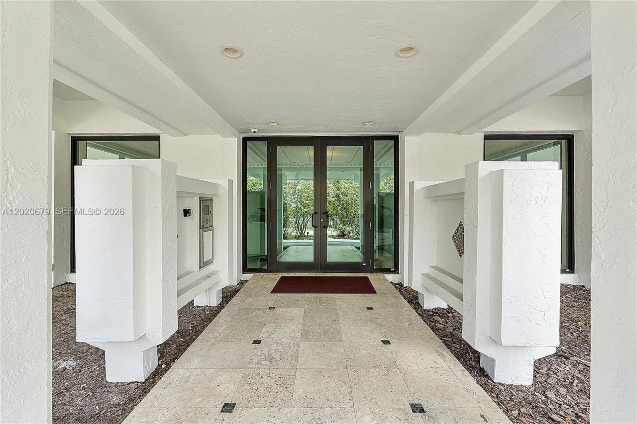 1600 S Bayshore Ln , Unit 6A, Miami, FL 33133 Photo
