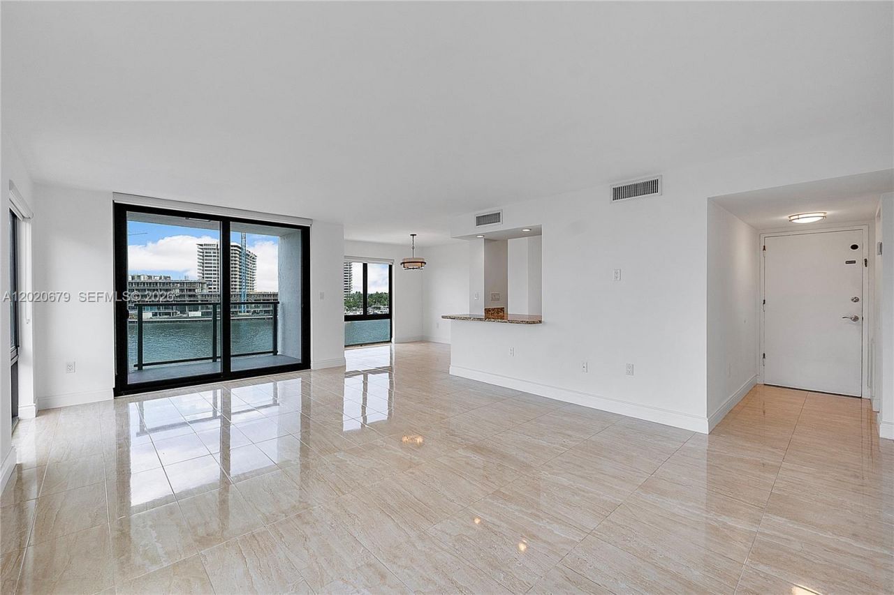 1600 S Bayshore Ln , Unit 6A, Miami, FL 33133 Photo