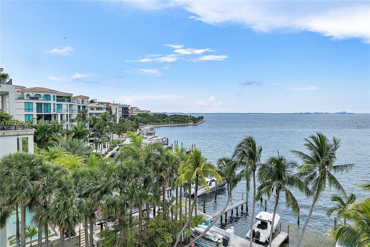1600 S Bayshore Ln , Unit 6A, Miami, FL 33133 Photo