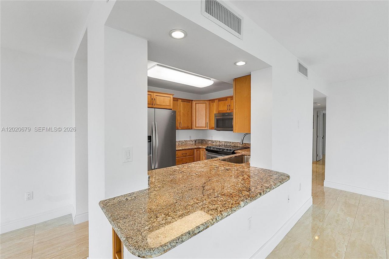 1600 S Bayshore Ln , Unit 6A, Miami, FL 33133 Photo