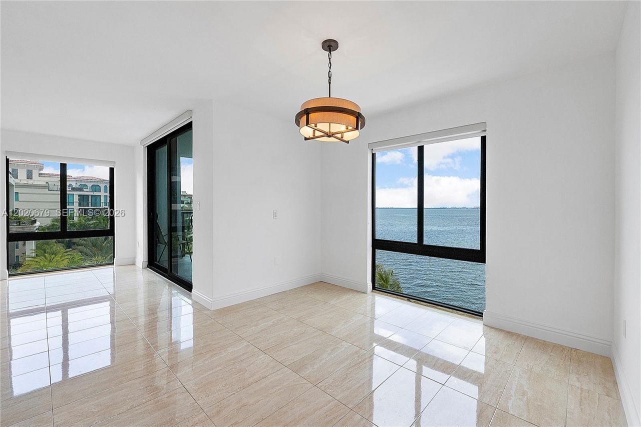 1600 S Bayshore Ln , Unit 6A, Miami, FL 33133 Photo