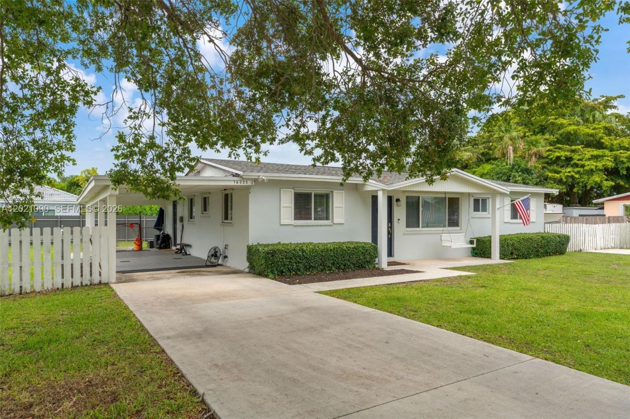 16325 SW 276th Ter , Homestead, FL 33031 Photo