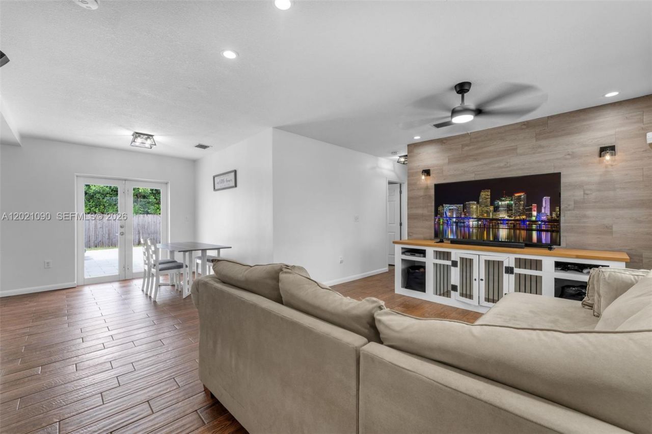 16325 SW 276th Ter , Homestead, FL 33031 Photo