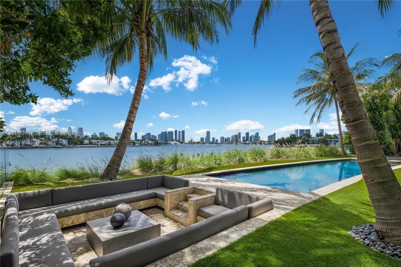 28 W Dilido Dr , Miami Beach, FL 33139 Photo