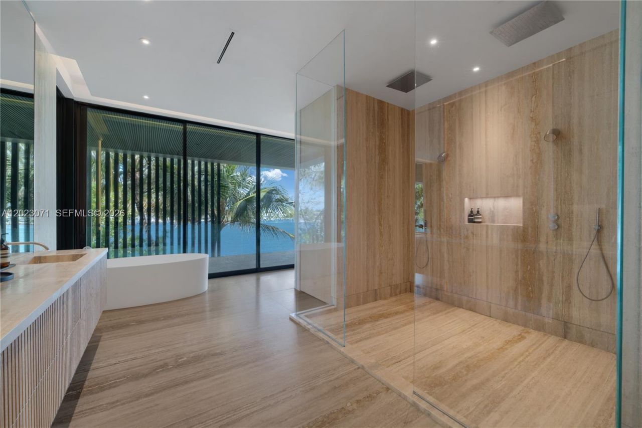 28 W Dilido Dr , Miami Beach, FL 33139 Photo