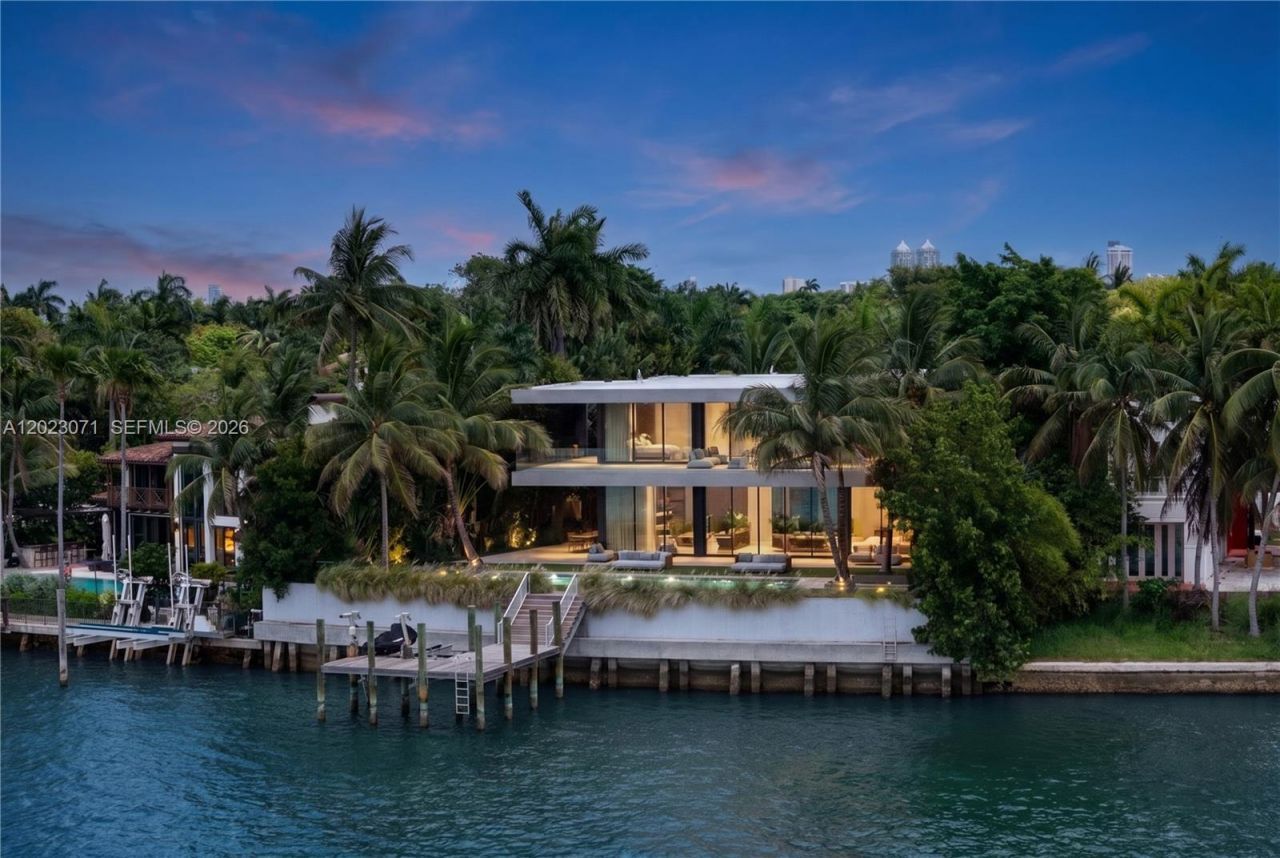 28 W Dilido Dr , Miami Beach, FL 33139 Photo