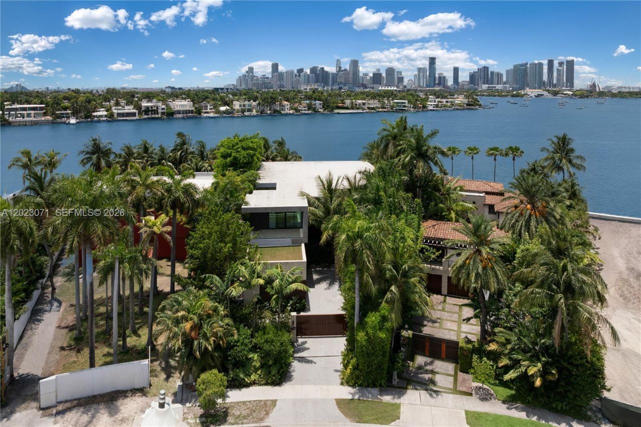 28 W Dilido Dr , Miami Beach, FL 33139 Photo