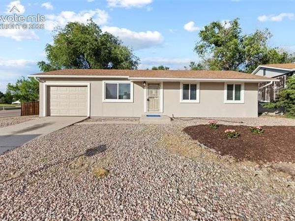 2135 Jet Wing Drive, Colorado Springs, CO 80916