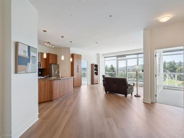 2745 Veterans Memorial Pkwy, Unit #726, Langford, BC V9B 0H4
