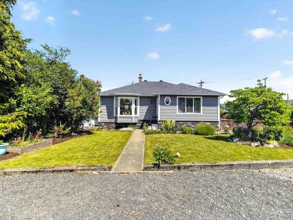 4907 Morton St , Port Alberni, BC V9Y 3S8