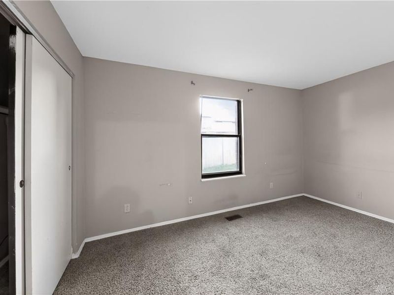 8454 Trowbridge Way, Huber Heights, OH 45424 Photo 12