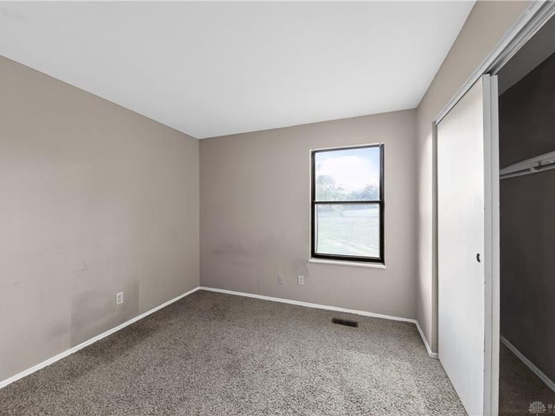 8454 Trowbridge Way, Huber Heights, OH 45424 Photo 15