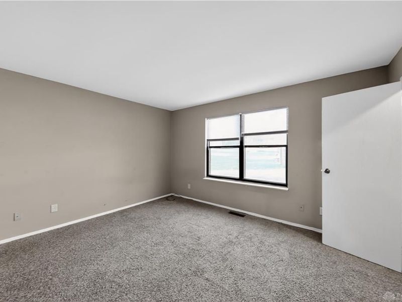 8454 Trowbridge Way, Huber Heights, OH 45424 Photo 16