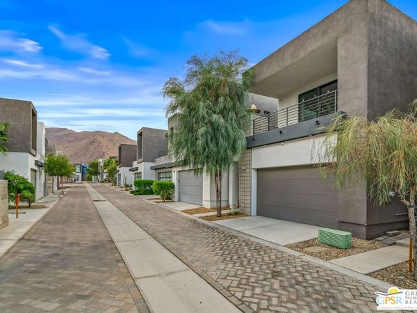 482 Paragon Loop , Palm Springs, CA 92262