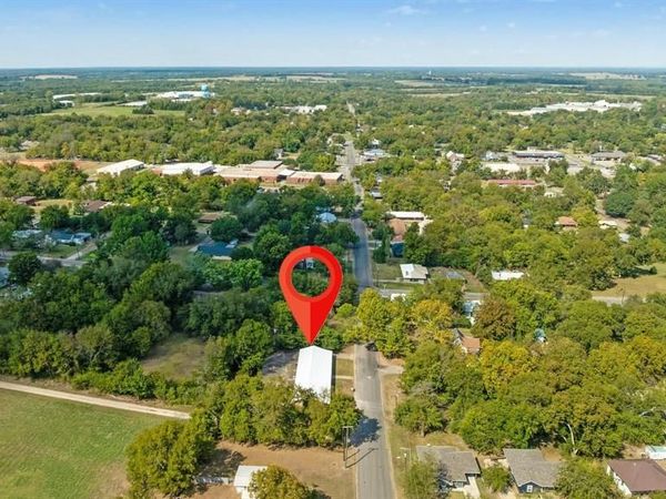 700 S Donoho Street , Unit 700, 702, , Clarksville, TX 75426