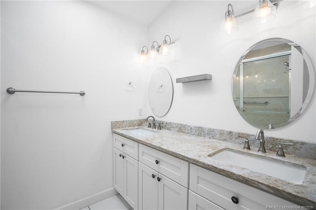 2735 SW Mariposa Circle, Palm City, FL 34990 Photo