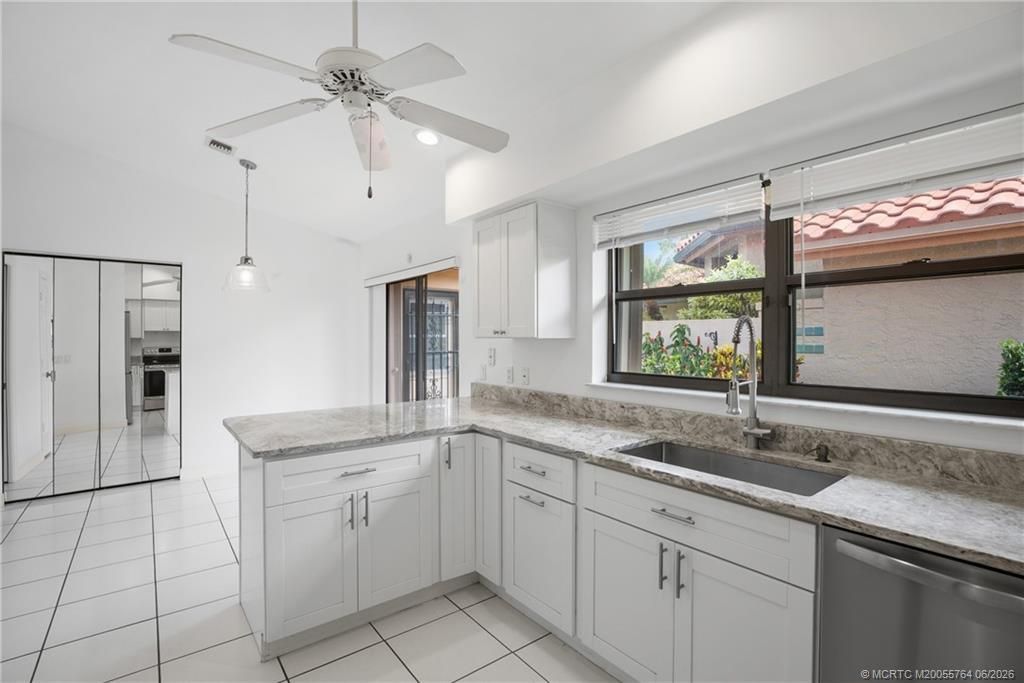 2735 SW Mariposa Circle, Palm City, FL 34990 Photo