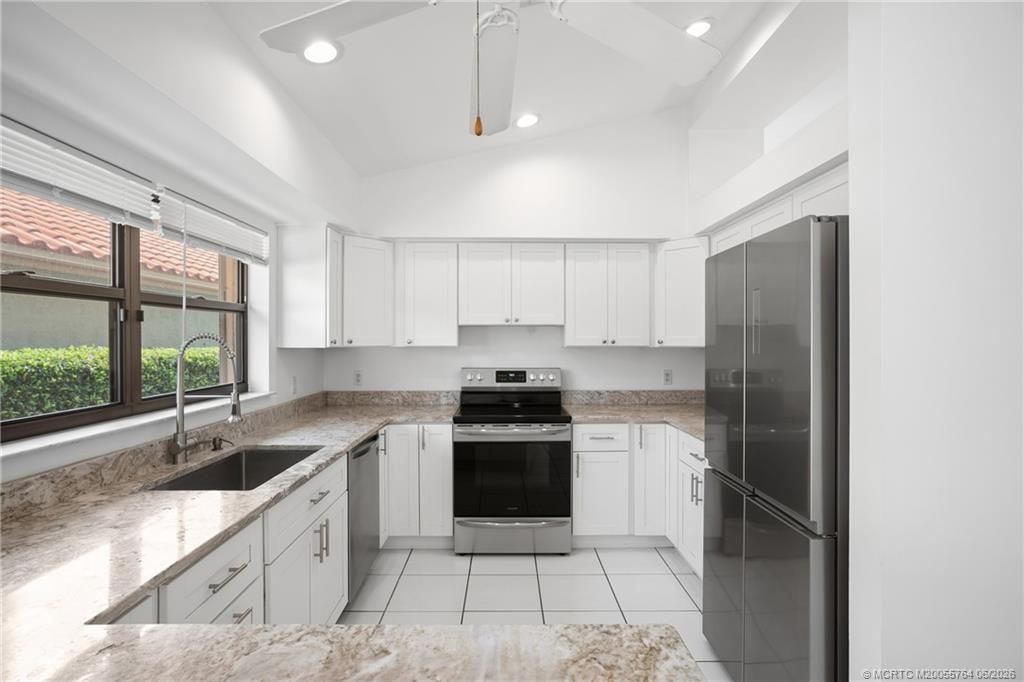 2735 SW Mariposa Circle, Palm City, FL 34990 Photo
