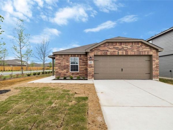 101 Fairfax LN , Jarrell, TX 76537