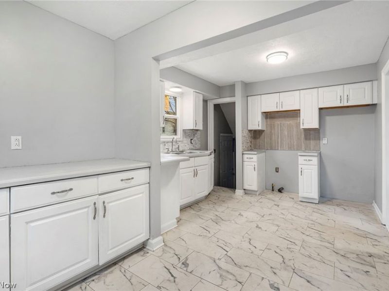 2711 Blair Place SW, Canton, OH 44710 Photo 2