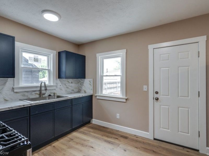 925 E 224th Street , Euclid, OH 44123 Photo 13