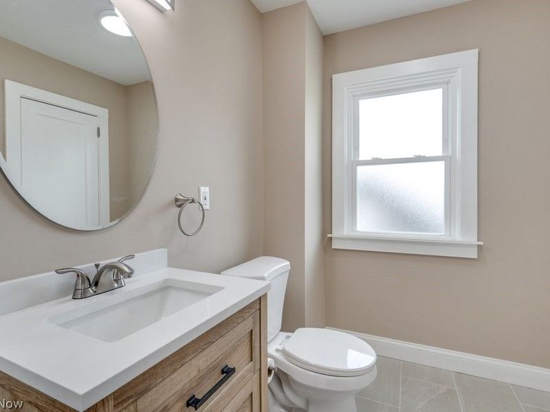 925 E 224th Street , Euclid, OH 44123 Photo 17