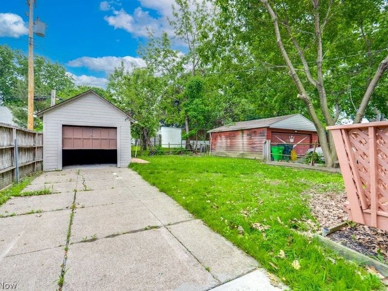 925 E 224th Street , Euclid, OH 44123 Photo 31