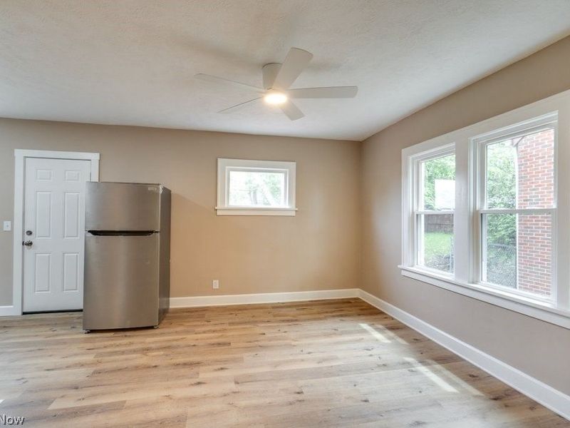 925 E 224th Street , Euclid, OH 44123 Photo 7