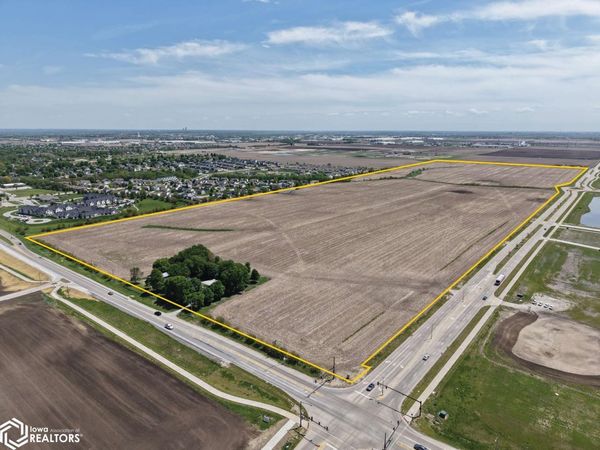 14172 NW 70th Avenue, Grimes, IA 50111