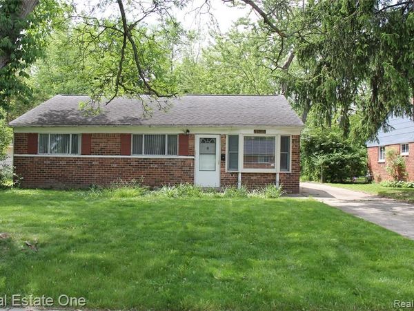 28051 Stuart Avenue, Southfield, MI 48076
