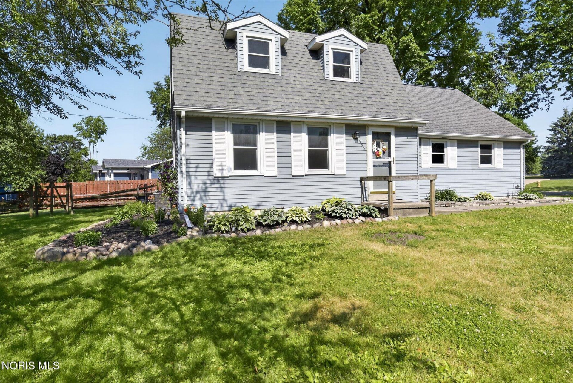 555 Wood Street, Wauseon, OH 43567 Main Photo