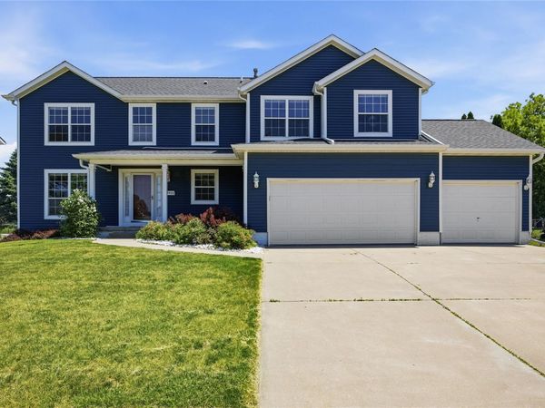 7916 Gray Fox Drive NE, Cedar Rapids, IA 58240