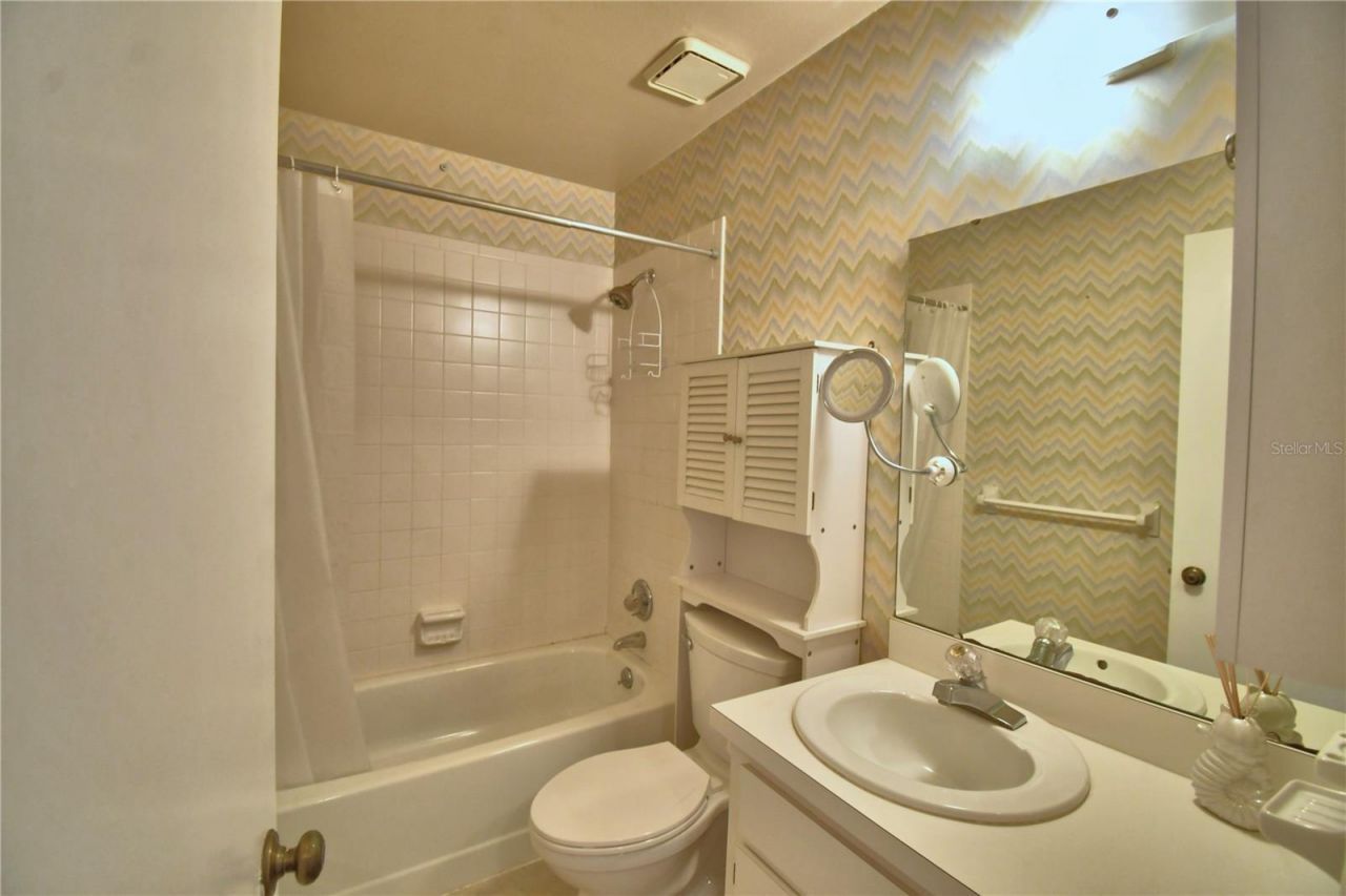 4853 Colonnades Circle E, Lakeland, FL 33811 Photo