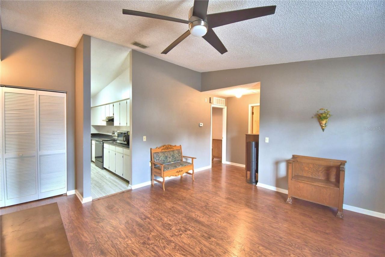 4853 Colonnades Circle E, Lakeland, FL 33811 Photo