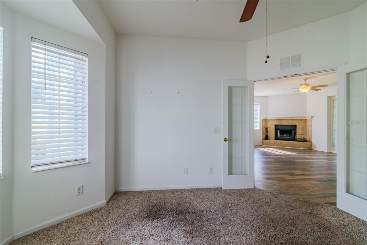 5915 NW 18th Place , Ocala, FL 34482 Photo