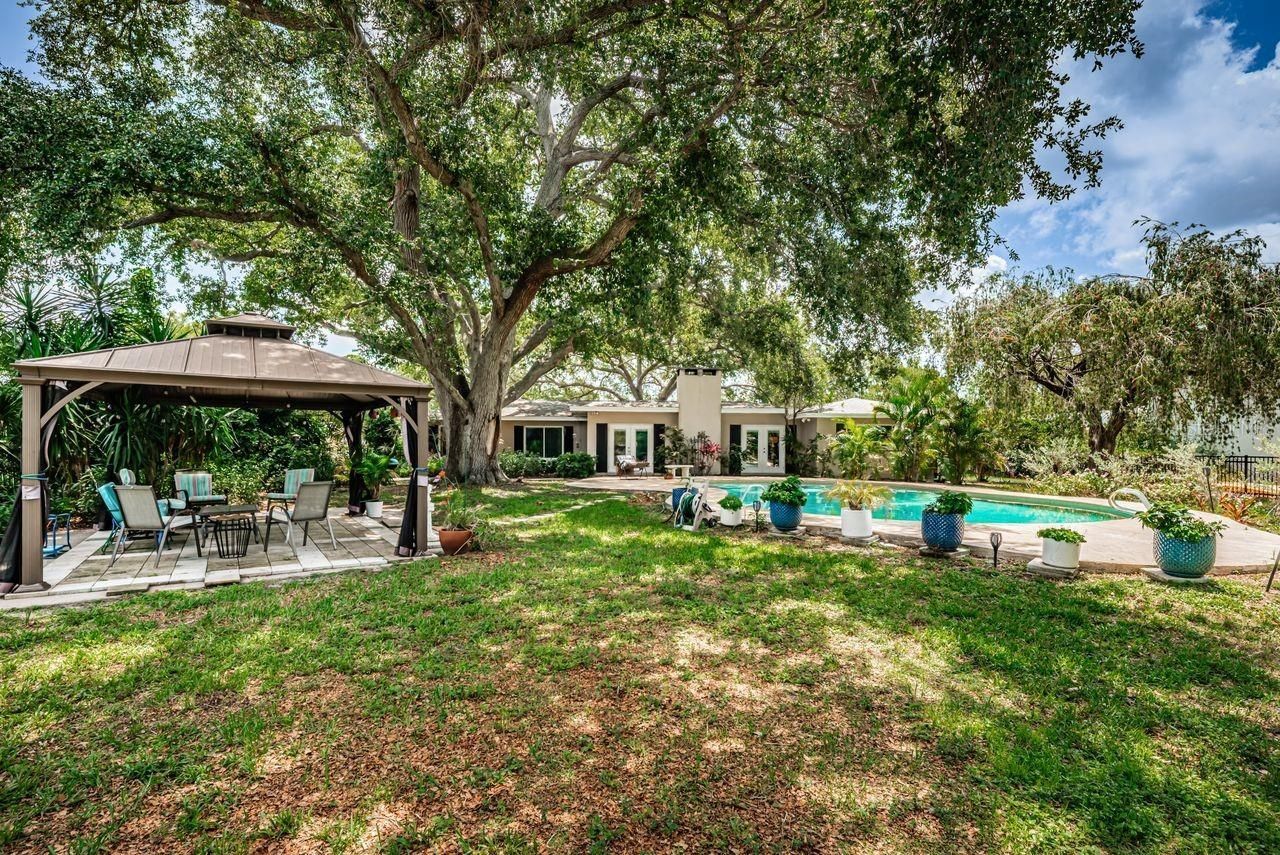 1704 Cypress Avenue, Belleair, FL 33756 Photo