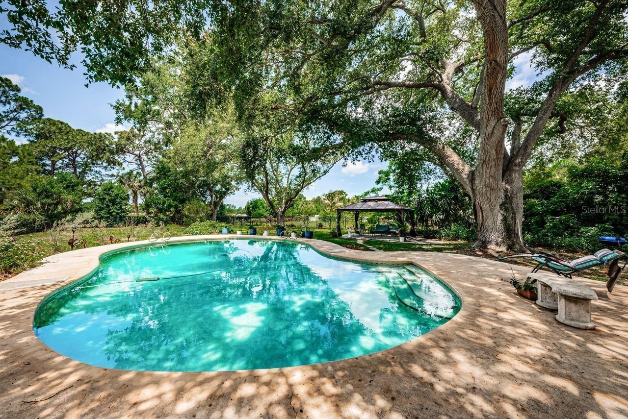 1704 Cypress Avenue, Belleair, FL 33756 Photo