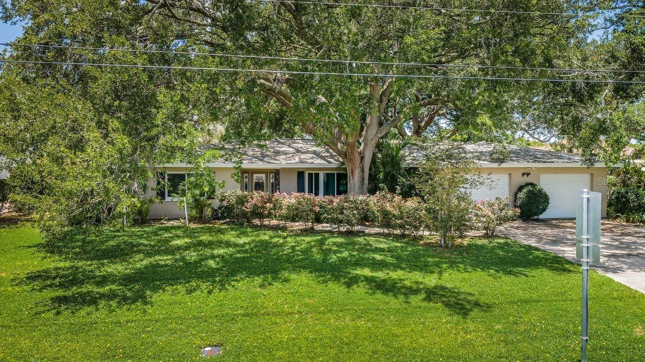 1704 Cypress Avenue, Belleair, FL 33756 Photo